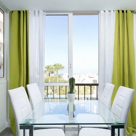 408 Enchanting El Dorado Accommodation, Sea View! プラヤ・デ・ラス・アメリカス